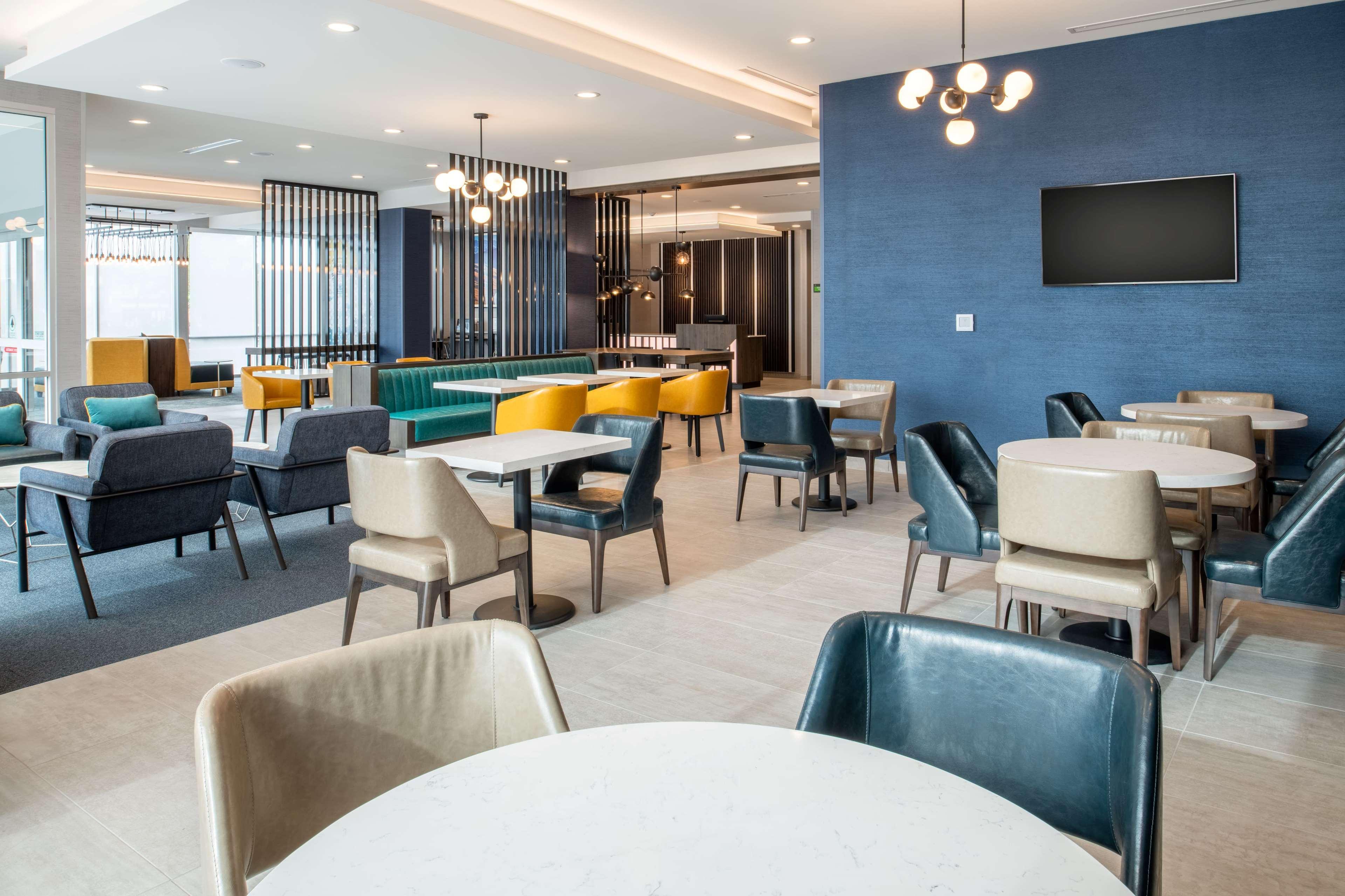 La Quinta Inn & Suites By Wyndham Spokane Downtown Екстер'єр фото