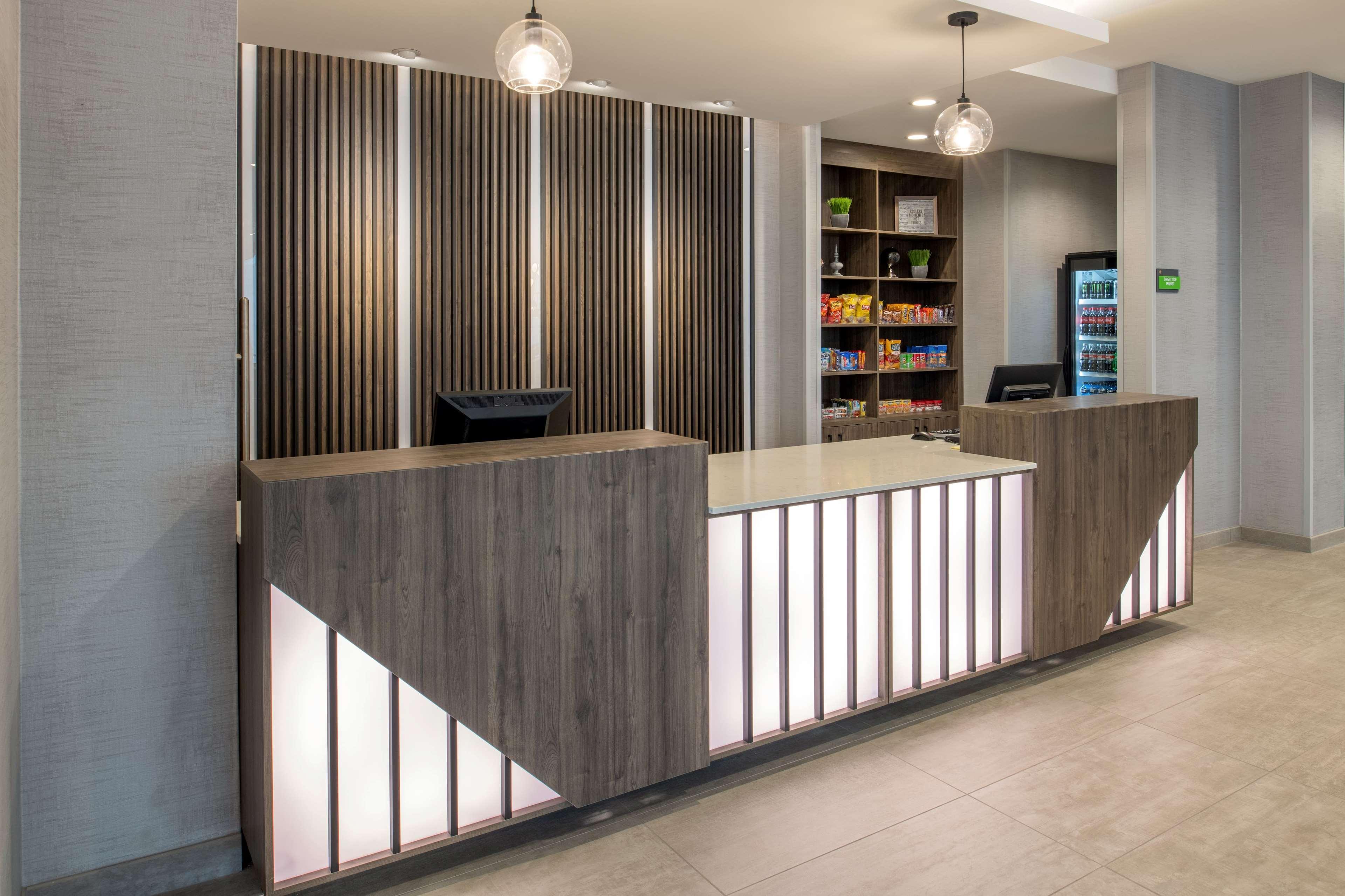 La Quinta Inn & Suites By Wyndham Spokane Downtown Екстер'єр фото